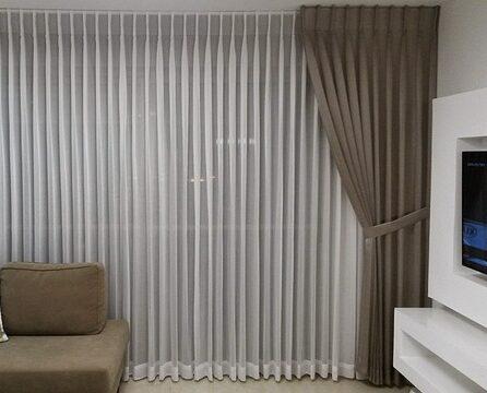 Blackout Curtains vs Thermal Curtains: Which Is Better?
