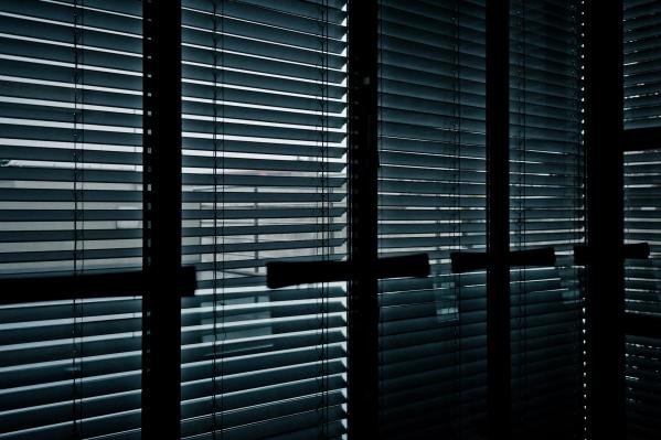 Commercial Blinds for Retail Businesses: What to Know