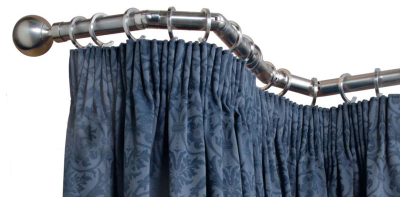 Choosing Bay Window Curtain Poles Df Blog, How To Hang Eyelet Curtains On A Bay Window
